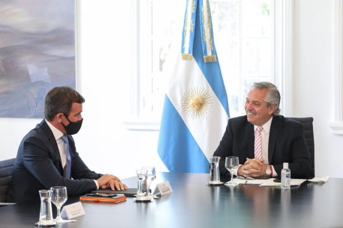 El Presidente recibió a los directivos de Ford, que le anunciaron inversiones por 580 millones de dólares en el país