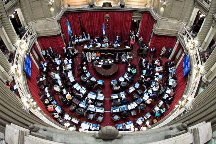 Aborto: el Senado busca emitir dictamen para que se discuta en el recinto el martes 29