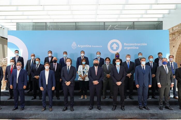 Los puntos centrales del Consenso Fiscal firmado por el Presidente y los gobernadores