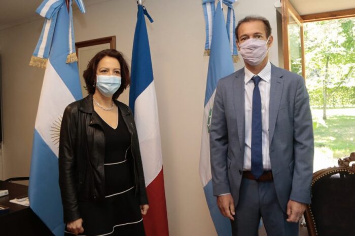 El gobernador recibió a la embajadora de Francia