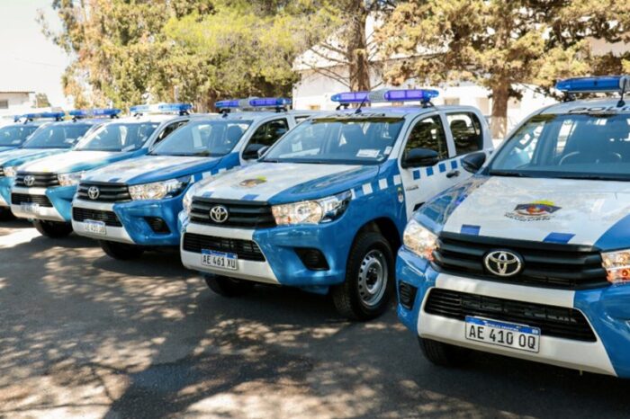 El Gobierno compró 26 camionetas para la Policía