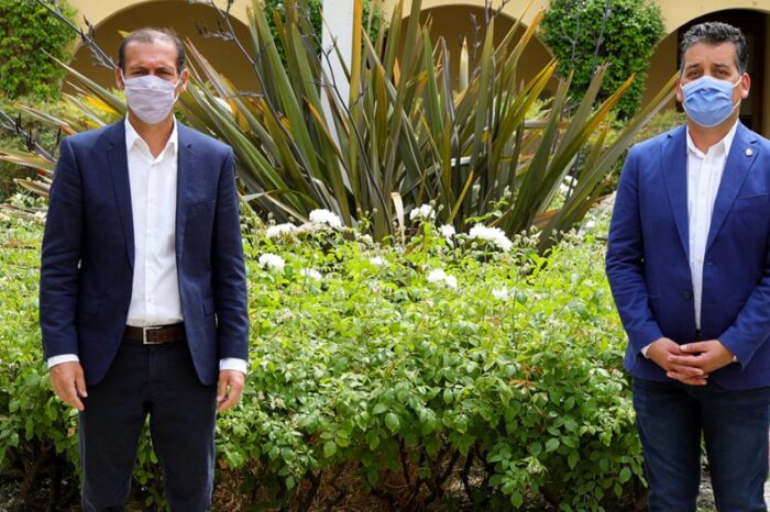 Firman convenio para la ampliación de la Escuela Nº 209 de Abra Ancha