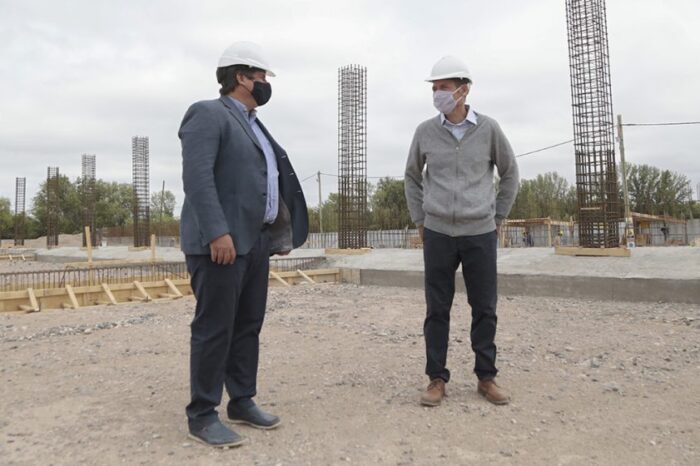 Gutiérrez recorrió las obras del Centro de Convenciones