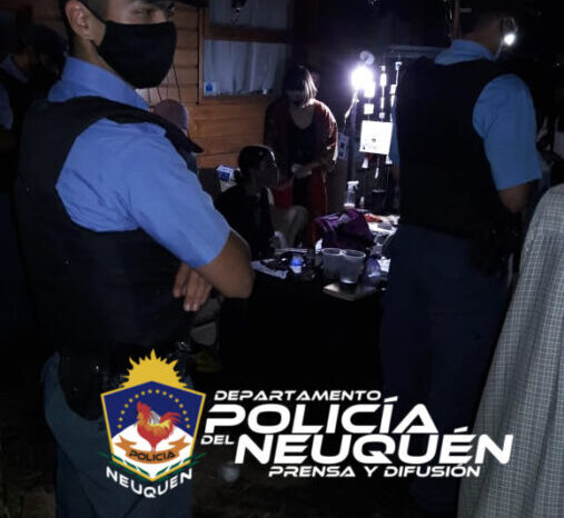 Policía desarticuló dos fiestas clandestinas en el sur neuquino