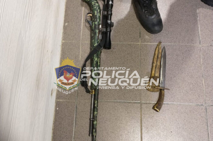 Estaban furtiveando, los sorprendieron, le secuestraron un arma de fuego y un animal abatido