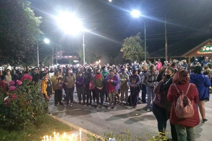 Fuerte reclamo de justicia frente a la Comisaria 28 por el crimen