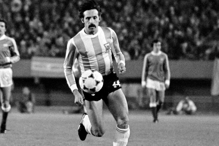 Murió con coronavirus Leopoldo Jacinto Luque, campeón, goleador y de temple gigante