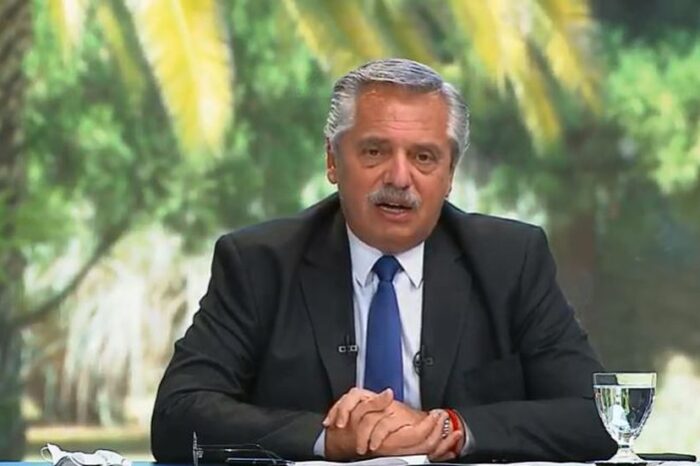 El Presidente decreta tres días de duelo por la muerte de Menem y expresa "profundo pesar"