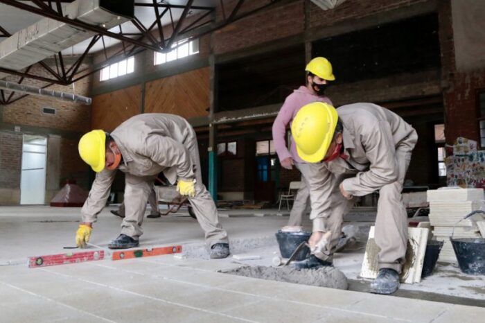 La Provincia realizó reparaciones y obras en más de 650 escuelas