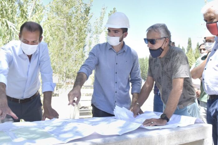 Gutiérrez recorrió el Centro Deportivo y Recreativo de Centenario del sindicato de Petroleros