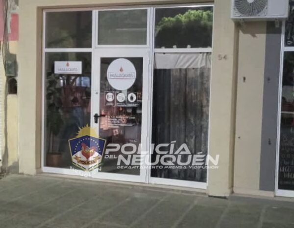 Lo detuvieron infraganti al ingresar en un comercio rompiendo una ventana con intención de robo