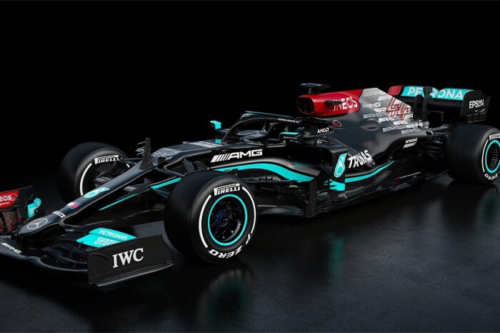 Mercedes Benz presentó el modelo 2021, que usará Lewis Hamilton