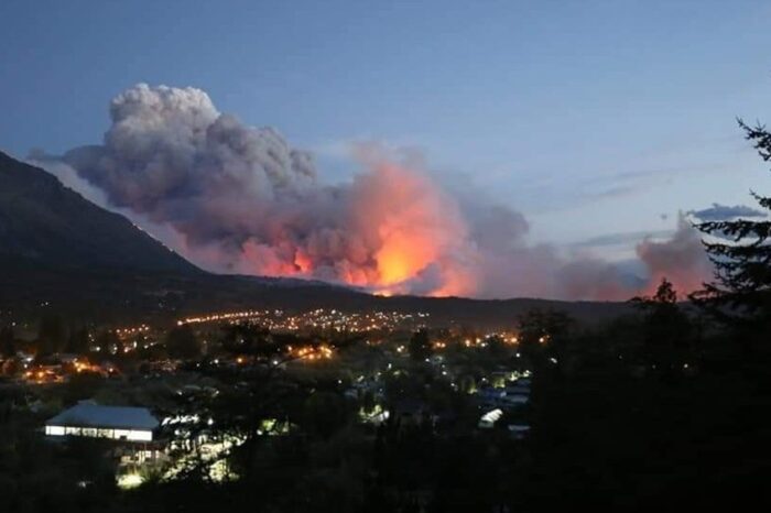 Incendio en El Hoyo: "La lluvia trajo alivio, pero lo que pasó ayer fue dantesco"
