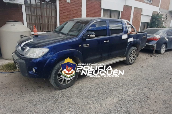 Allanamiento permitió secuestrar una camioneta y otros elementos