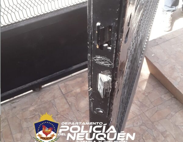 Plottier: Dos sujetos demorados  infraganti por robo