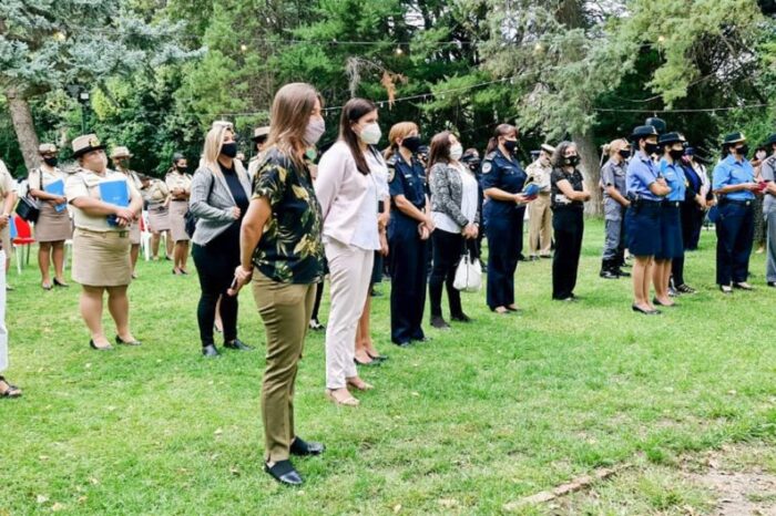 Frederic cerró su visita a Neuquén con mujeres de fuerzas de seguridad