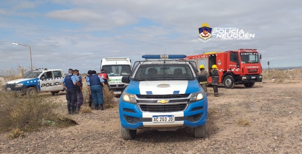 Personal Policial asistió a una mujer mayor que había caído por una grieta en la barda