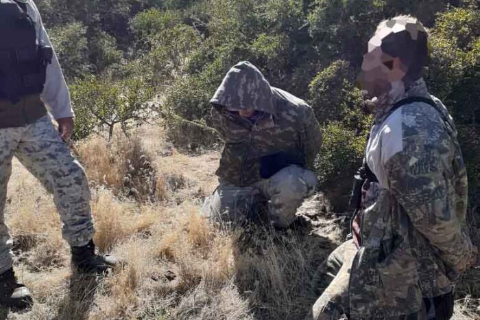 Atrapan a un guía de caza y cazador furtivo sin permiso dentro de un campo