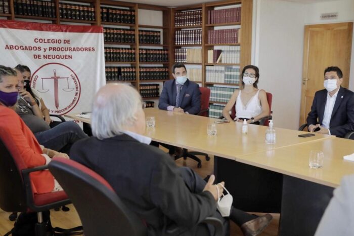 Koopmann impulsa la reforma para agilizar los plazos de la Justicia