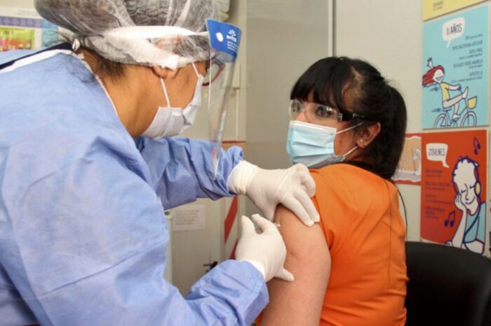 Todo el personal del Hospital Provincial Neuquén recibió la primera dosis contra el coronavirus