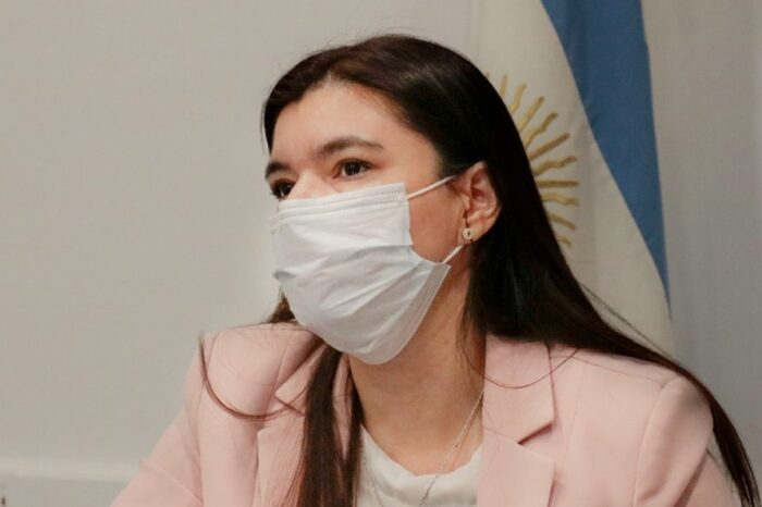 Merlo: “El aumento salarial propuesto a docentes a partir de marzo es del 26 %”