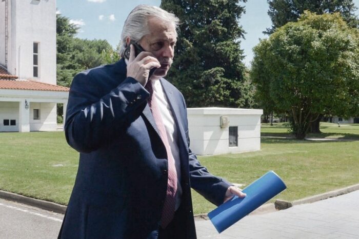 Fernández está "asintomático, estable y con parámetros dentro de rangos de normalidad"