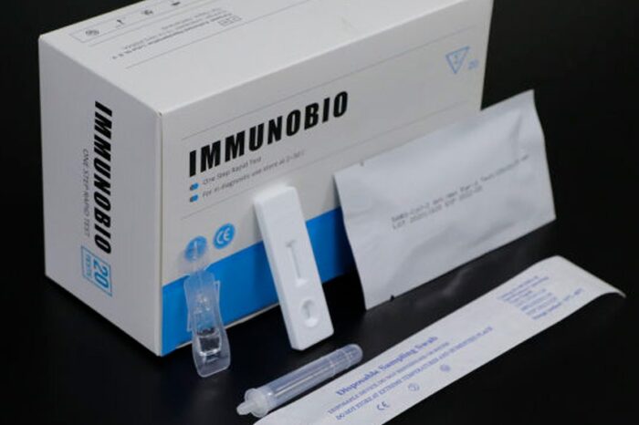 Autorizan que se venda en farmacias un test rápido para detectar coronavirus