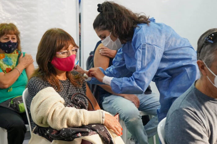 Llegaron 5.200 vacunas Sinopharm a Neuquén para completar esquemas