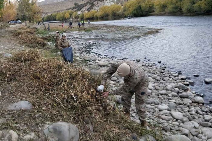 Jornada de Limpieza del río Chimehuín en conmemoración del “Día de la Tierra