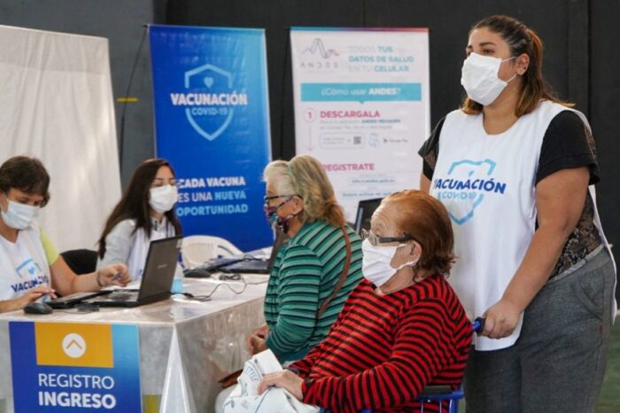 Llegaron 13.500 nuevas vacunas Sinopharm del primer componente a Neuquén