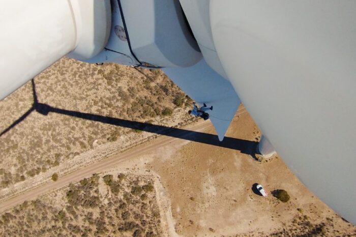 Una empresa neuquina es faro en los trabajos verticales para la industria eólica y petrolera