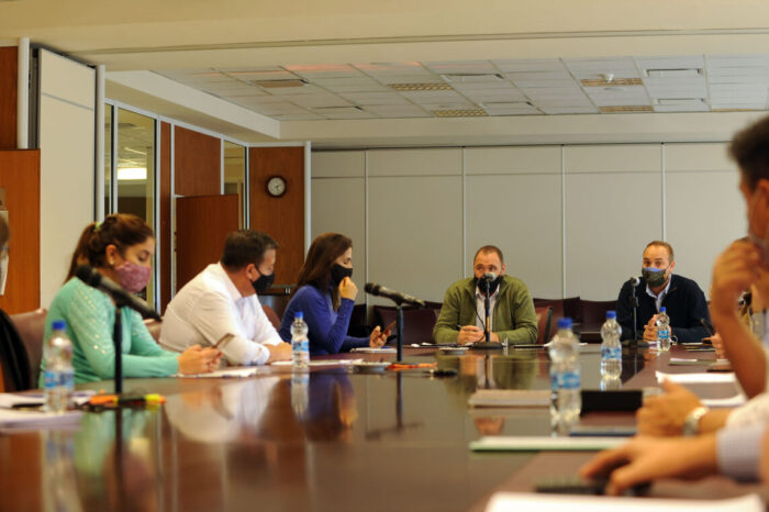 Respaldo al proyecto de etiquetado informacional de alimentos envasados