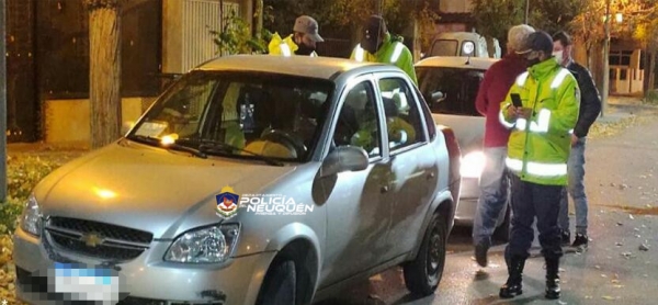 Plaza Huincul: Secuestran vehículos y notifican a dos personas por transgredir a las nuevas medidas de circulación