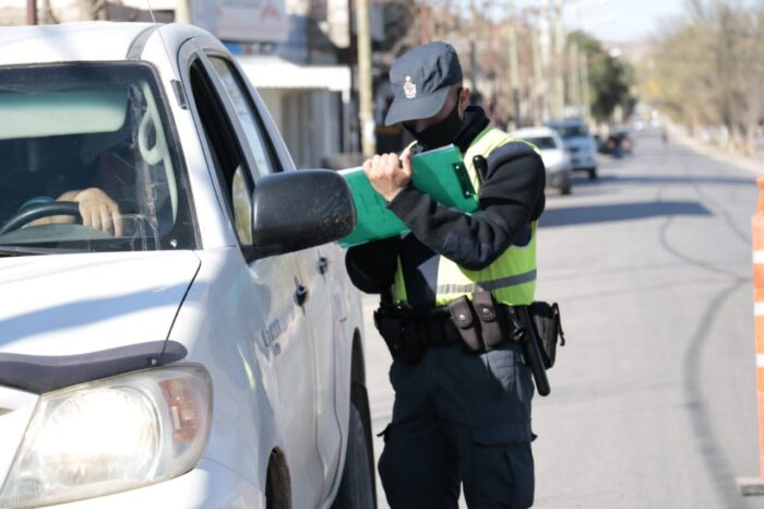 Desde las 18 se intensifican los controles de las fuerzas de seguridad