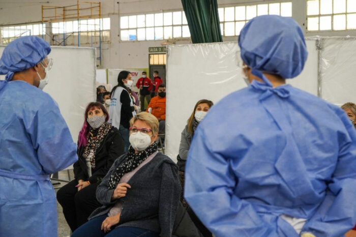 Llegaron 3.000 vacunas de AstraZeneca a Neuquén