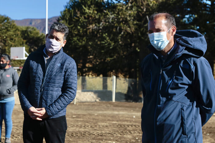 Gutiérrez visitó el CPEM 93 de Ruca Choroi