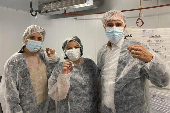 Empieza la producción argentina de Sputnik V: "El objetivo son 500 mil dosis por semana"