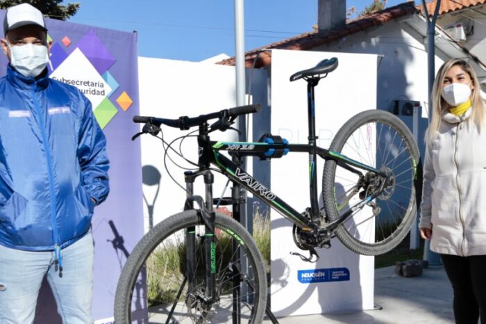 El centro de verificación del Rubin recibió a los primeros ciclistas