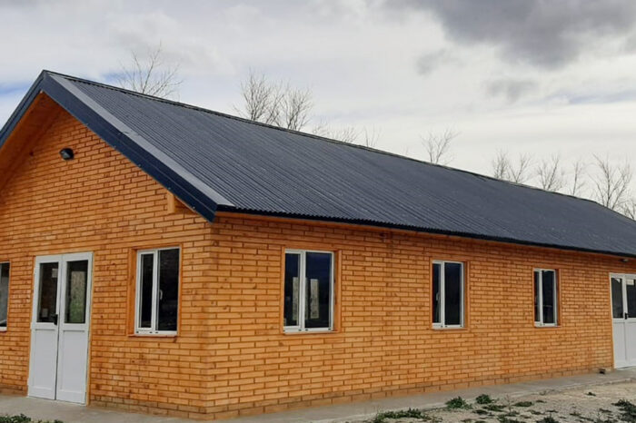 El Gobierno Provincial entregó un SUM y viviendas en Taquimilán