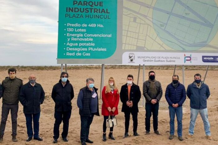 Recorren el Parque Industrial de Plaza Huincul con empresas interesadas en invertir