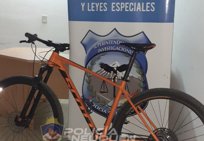 DDCPyLE: recuperan bicicleta de alta gama