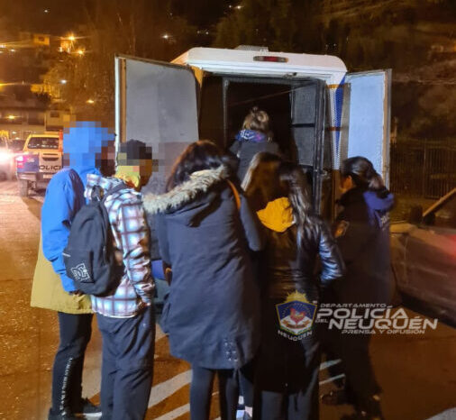 San Martín de Los Andes: Desbaratan fiesta clandestina
