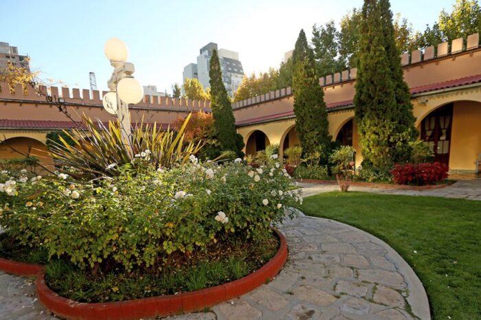 Proponen declarar Monumento Histórico Nacional a la Casa de Gobierno del Neuquén