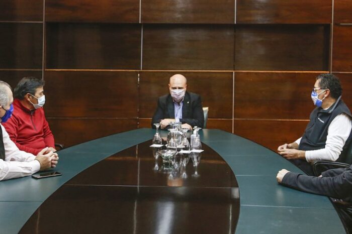 El Jefe de Gabinete recibió a autoridades del Centro de Veteranos de Malvinas