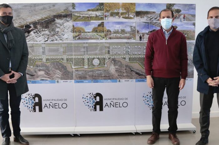 Se firmó un convenio para ejecutar un Parque Lineal en Añelo