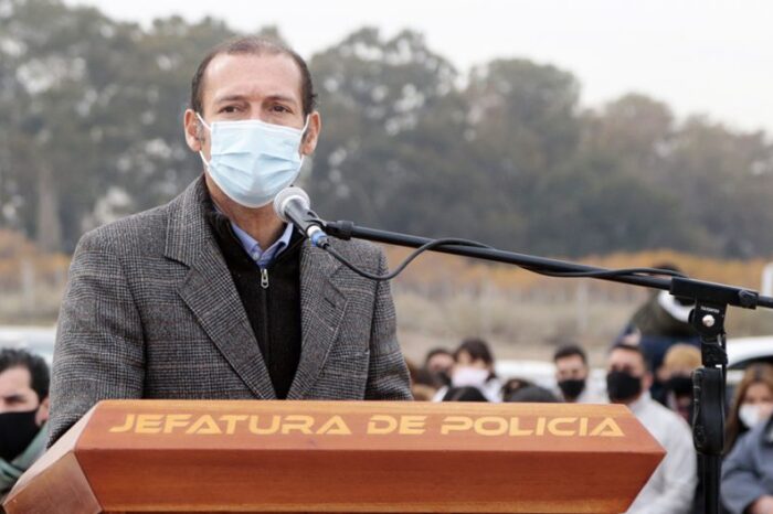 Gutiérrez presidió la jura a la bandera de cadetes de la Policía provincial