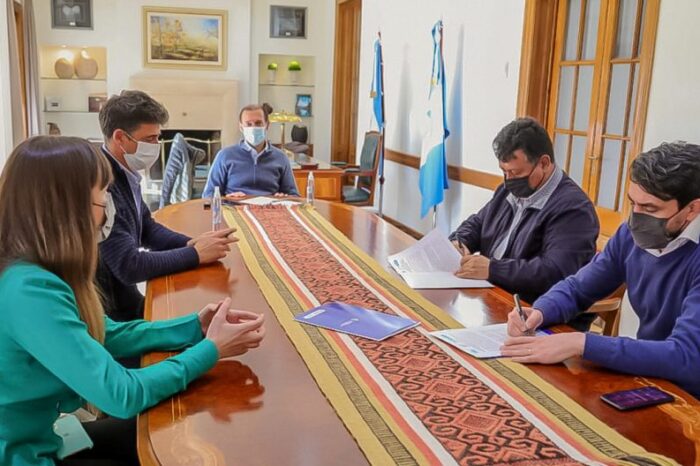 San Martín de los Andes y Chos Malal fortalecerán emprendimientos locales