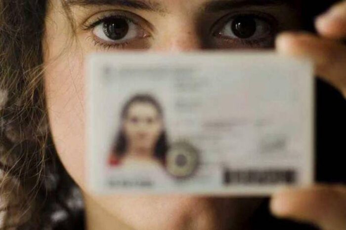 Desde hoy, las personas no binarias podrán elegir "X" en el DNI
