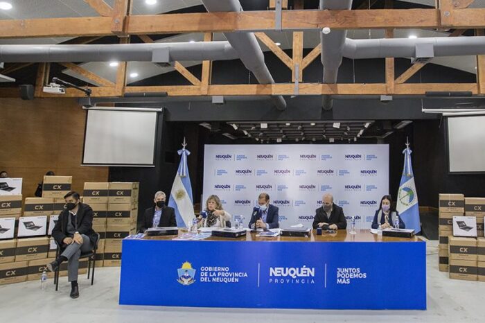Comienza la segunda etapa en la entrega de notebooks para estudiantes