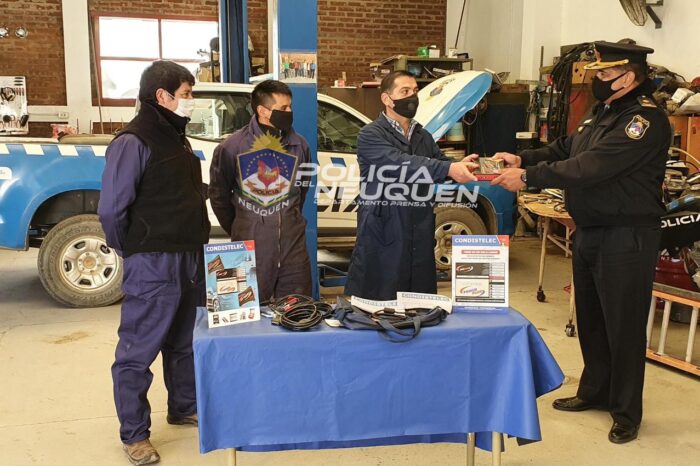Entrega de elementos en el interior de la Provincia